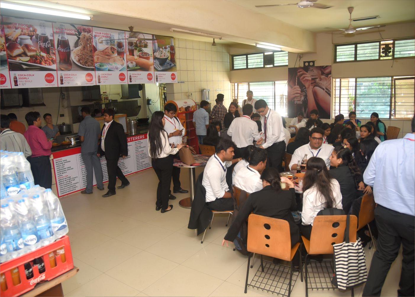 Chetana's Institute of Management and Research Mumbai Cafetaria photo 1